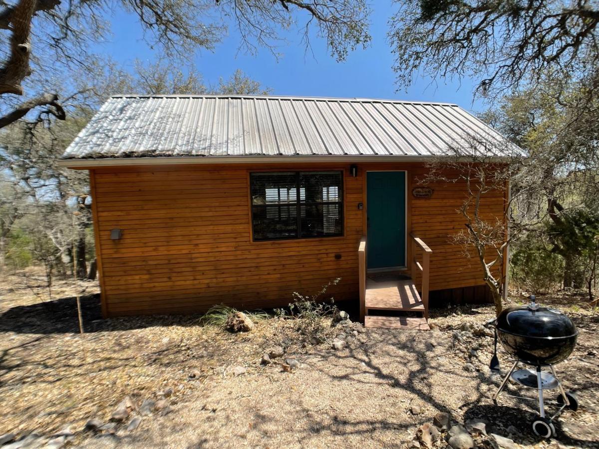 Walnut Canyon Cabins Fredericksburg Esterno foto