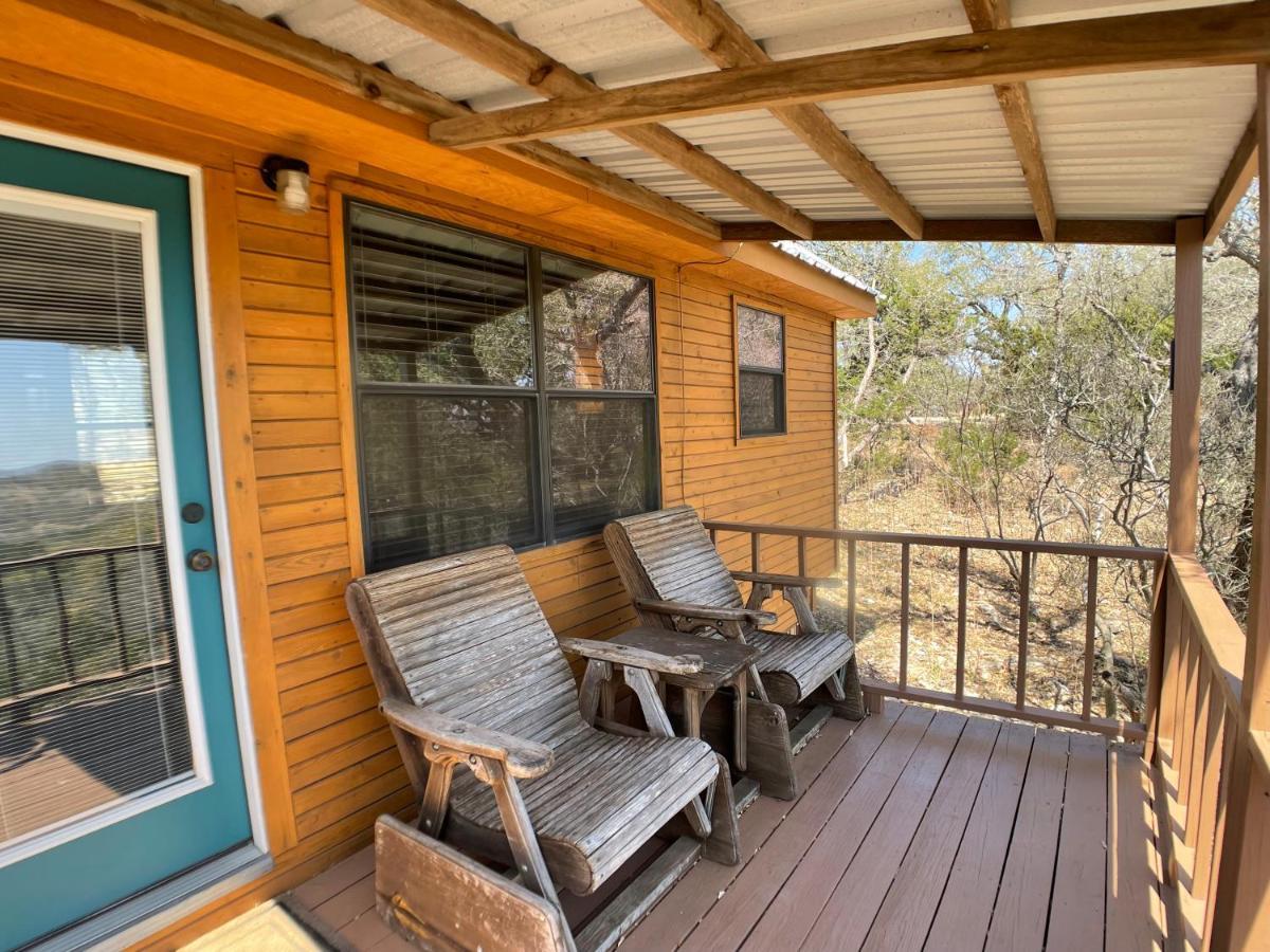 Walnut Canyon Cabins Fredericksburg Esterno foto