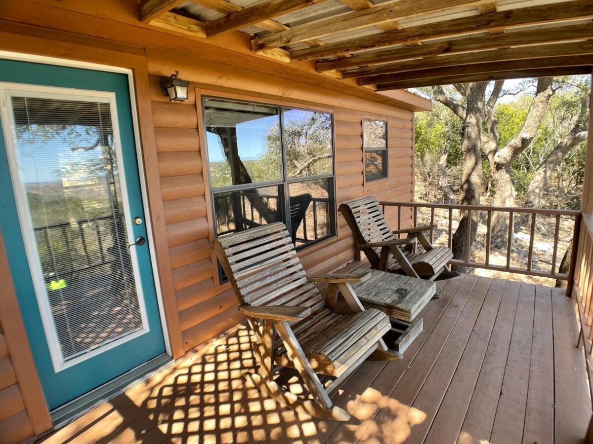 Walnut Canyon Cabins Fredericksburg Esterno foto